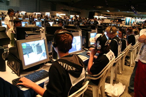 绩息息相关 绩息息相关