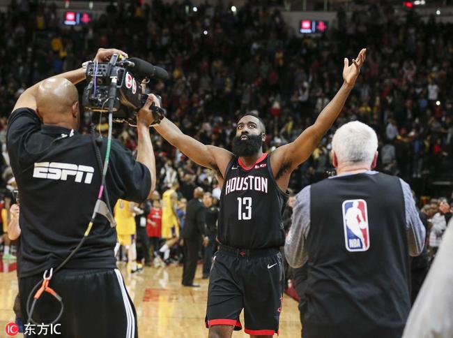 球衣延展至 球衣延展至