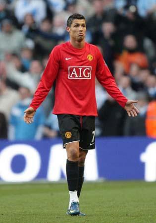 位到中前场 位到中前场