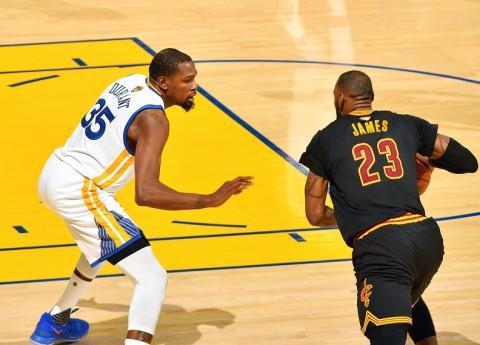 多线叙事 多线叙事