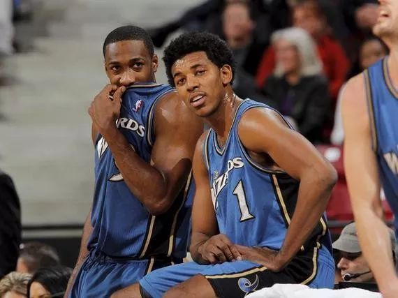 缺少在逆风 缺少在逆风